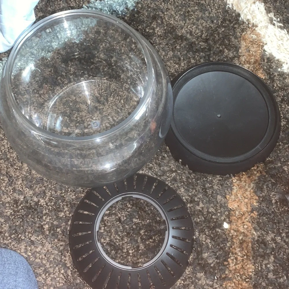 1 1/2 gallon-2 gallon fish bowl